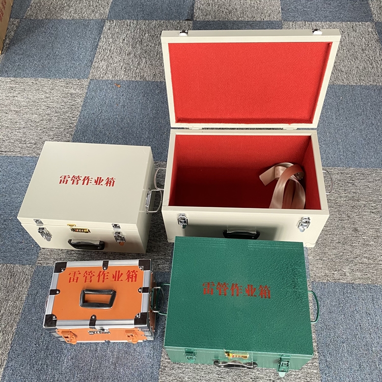荔湾爆破工程作业箱如何选择？玻璃钢与传统材质的全面对比